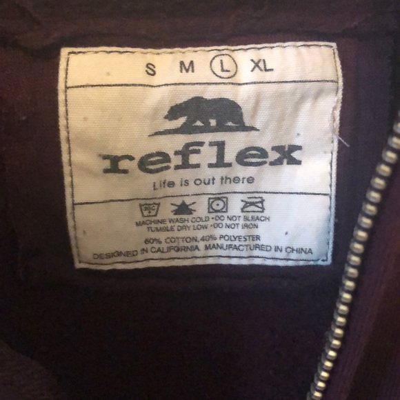 A large kids sweatshirt - Picture 2 of 3